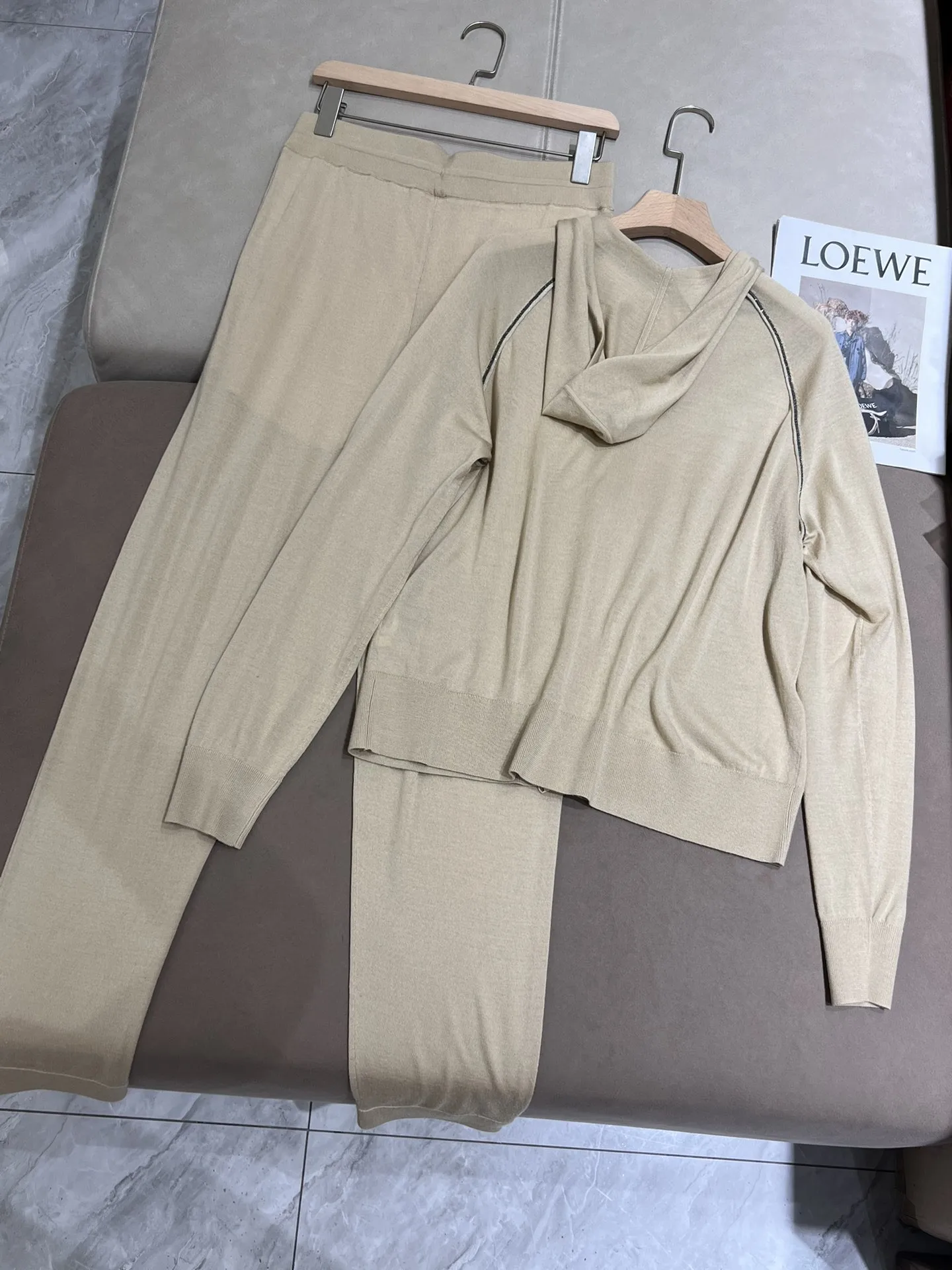 Spring summer wool silk knitted exquisitely decorated pants suit