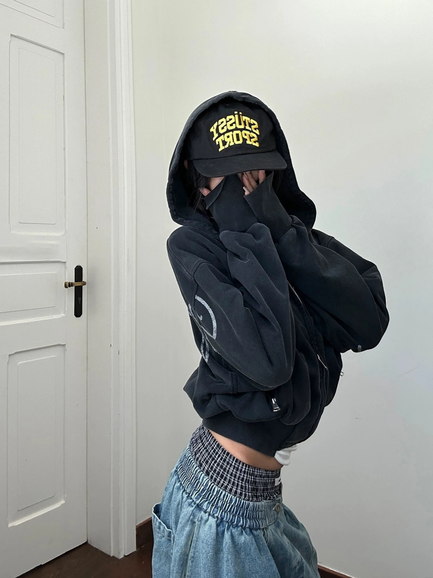Felpa retrò con cappuccio e ce - Streetwear Brand Collection recensione e prezzo
