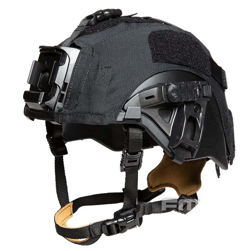 rys tのスポーツヘルメットを徹底的に評価！IHPS-Heavy Version Helmet with Coverの実際の使い勝手を紹介
