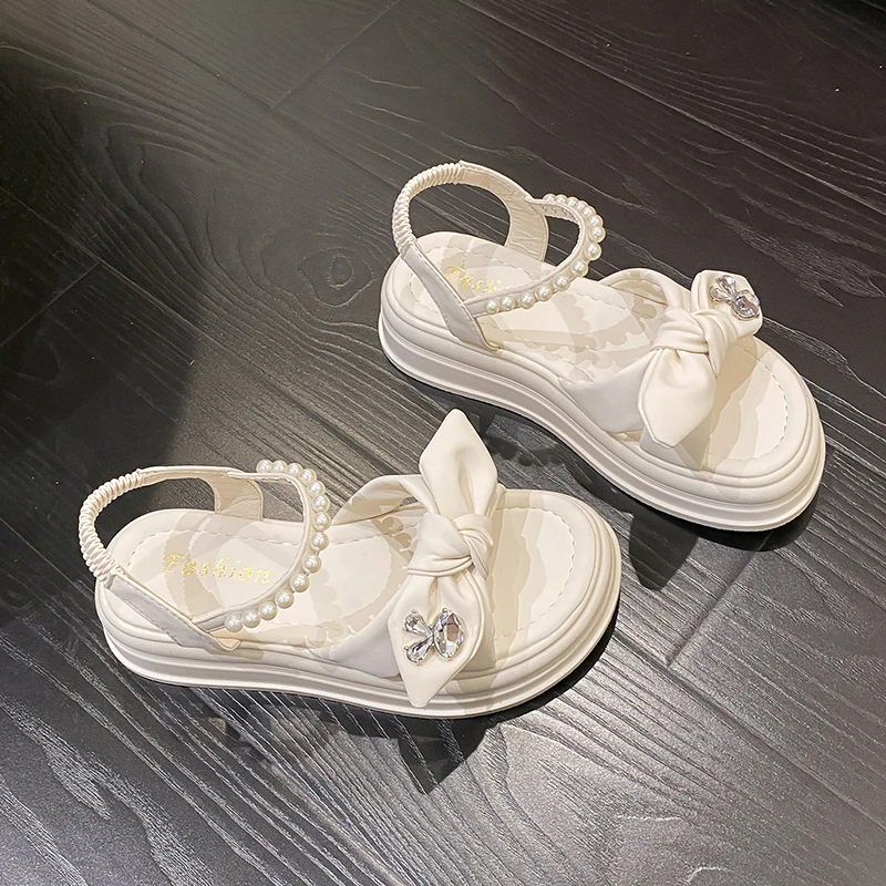 Sandali di vendita caldi per le donne in estate scarpe da spiaggia di perle con suola spessa scarpe romane di moda con suola morbida sandali con plateau