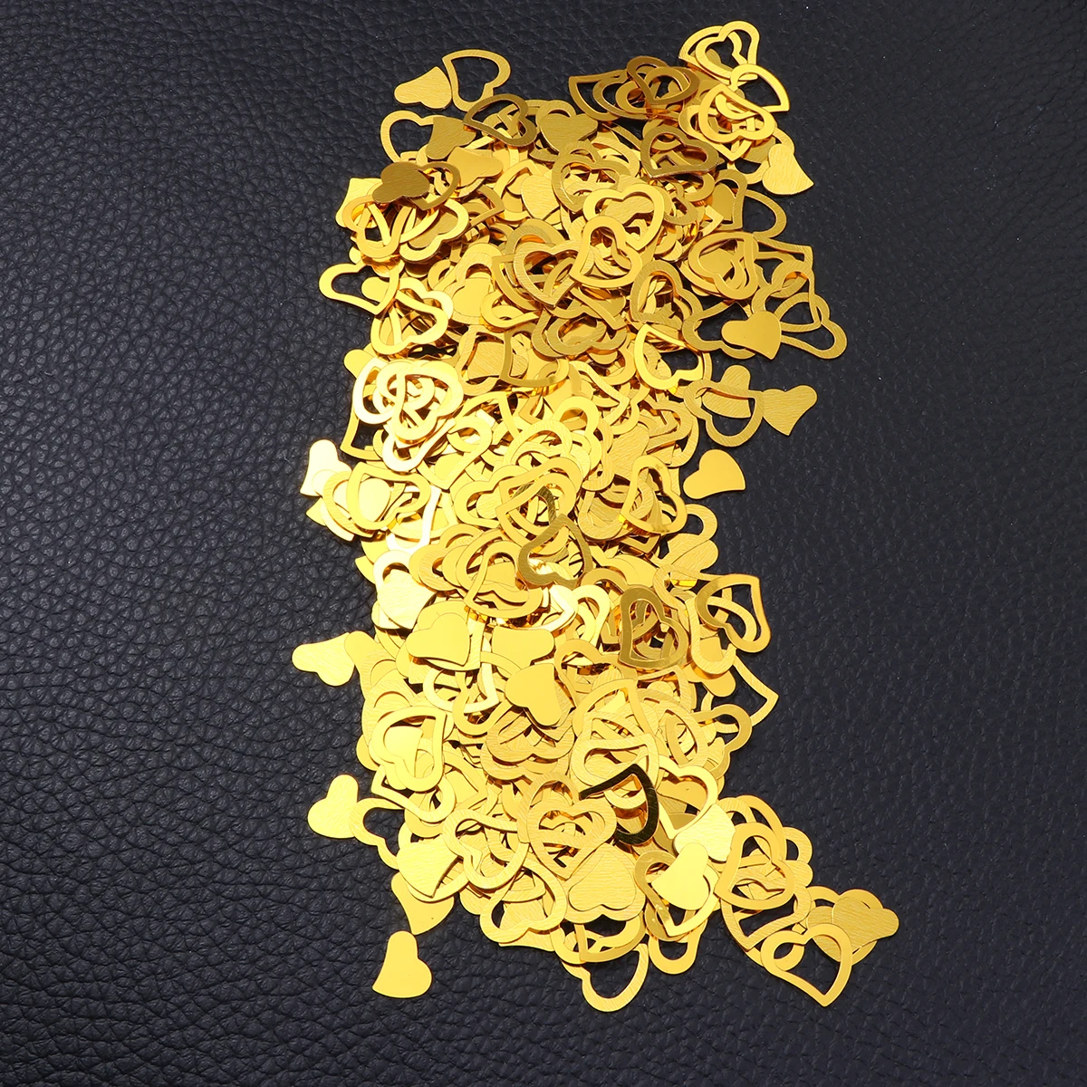 

3000Pcs Table Confetti Decor Heart Shaped Plastic Sparkle for Anniversary Celebration Event Backdrop Centerpiece Design
