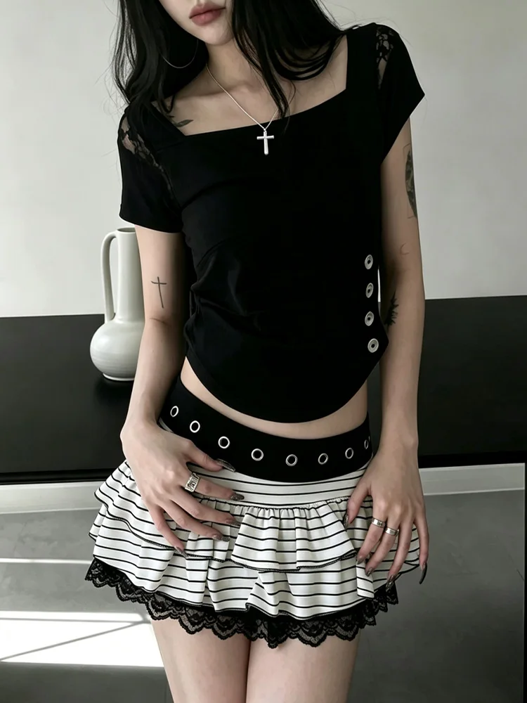 Sommer Damen Gothic Punk Alltagsrock Schwarz-Weiß Gestreift Mehrlagiger Rüschenrock mit Spitzenbesatz Metallösen Taillierter Slim Fit Micro-Rock – Detail 6