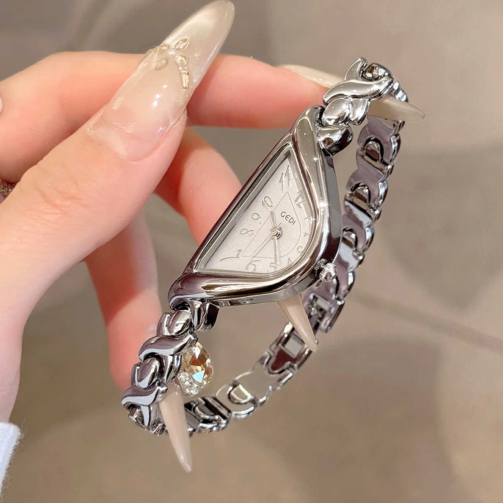GEDI Unique Irregular Triangle Wrist Watch Women Fashion Creative Bracelet Quartz Watches Dress Lady Female Clock Silver Gold