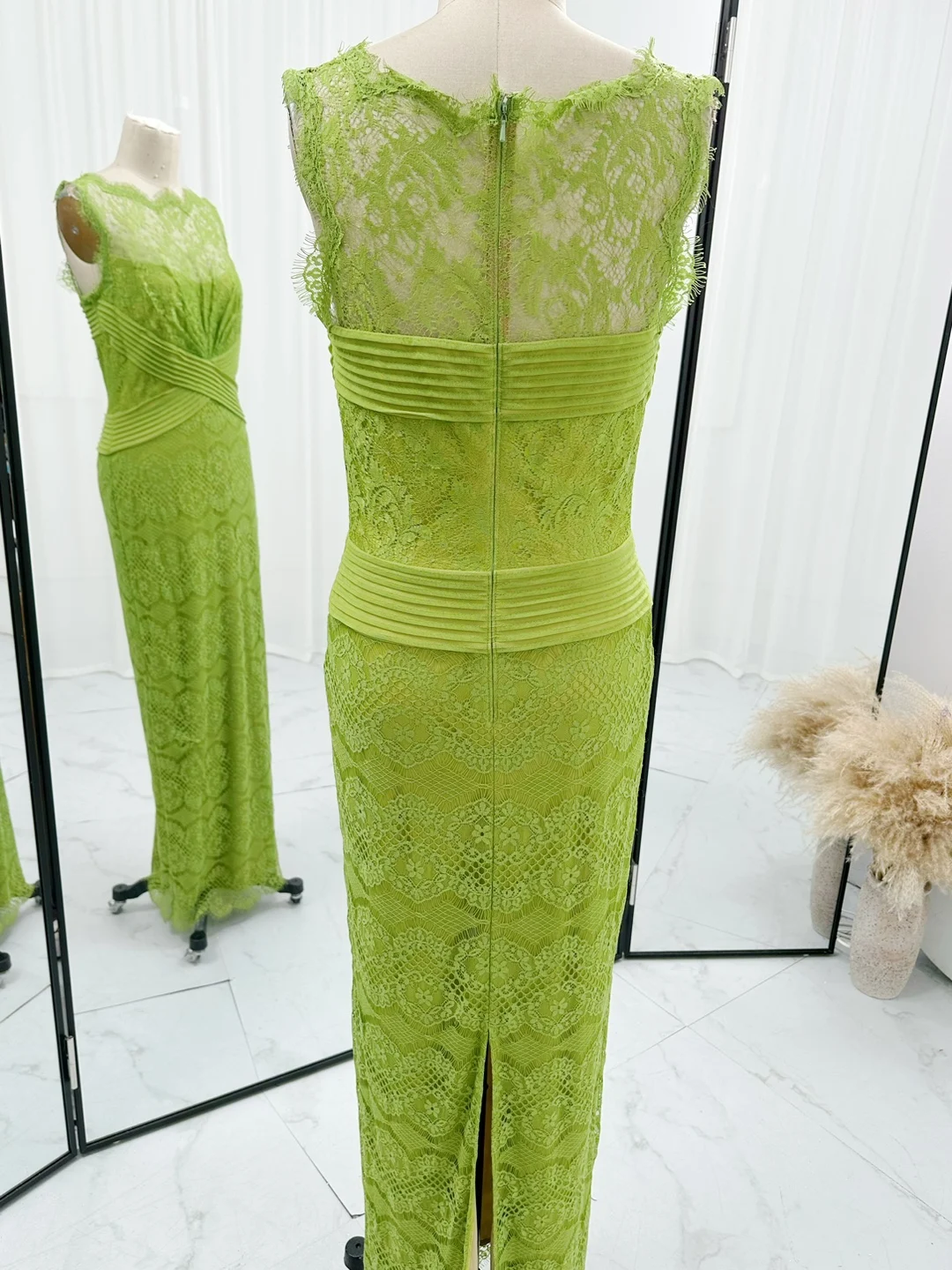 Yellow -Green Simple And Fashionable Split Lace Can Wear Evening Dresses M1146