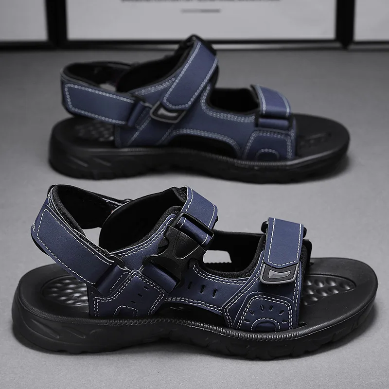 Man Sandals Summer Wear Beach Sandals Anti Sip Wear-resistant Slippers Trendy Man Driving Sandal