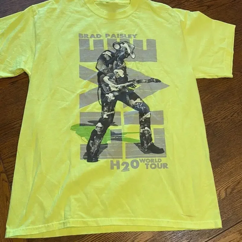 Vintage Brad Paisley H2O World Tour T shirt Daisy Yellow S 4XL 1J0048