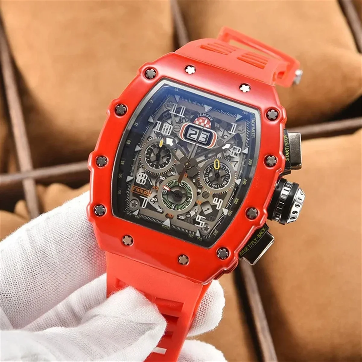 ساعة رجالية فاخرة على الطراز الميكانيكي مقاومة للماء 6 إبرة تشغيل ساعة ثانية على شكل برميل النبيذ كوارتز 2