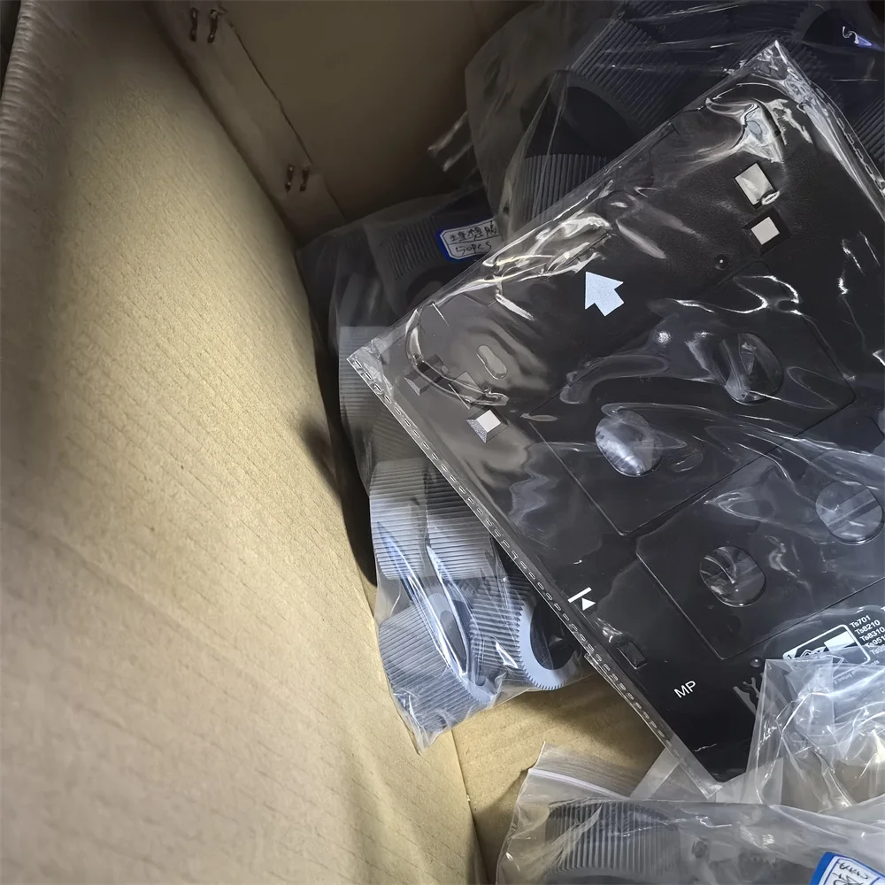 

1 лоток для идентификационных карт из ПВХ, пластиковый лоток для печати карт для Epson R260 R265 R270 R280 R290 R380 R390 RX680 T50 T60 A50 P50 L800 L801 R330