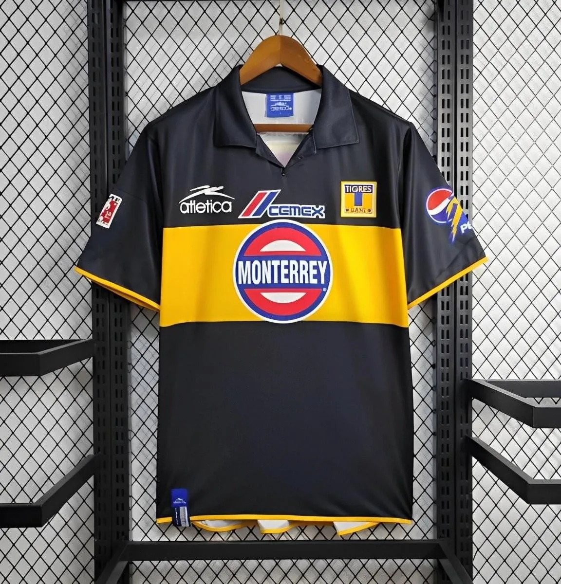 

Мужская футболка Tigres de la UANL Away в стиле ретро 1999/2000, черная быстросохнущая одежда, тренировочная футбольная рубашка