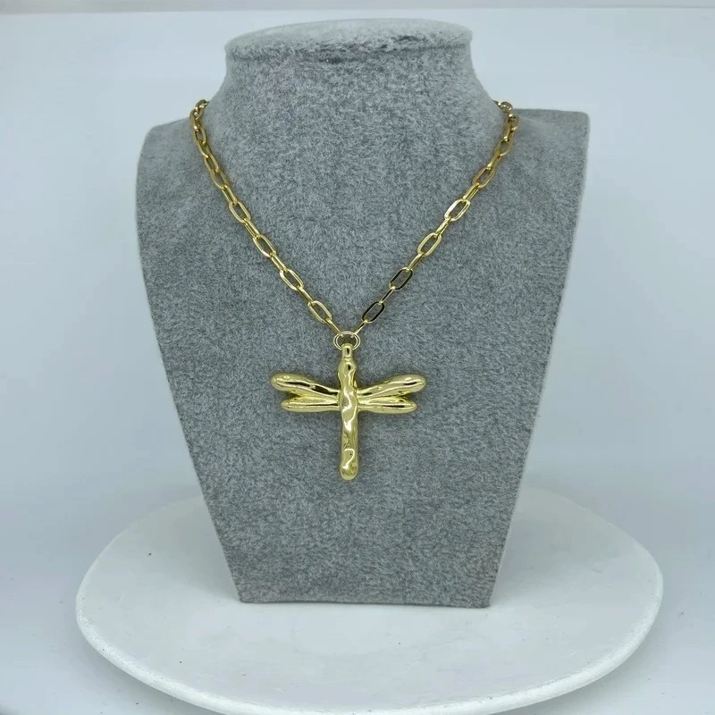 

Charm unique creativity design sense gold dragonfly chain necklace women's accessories give friends party gifts