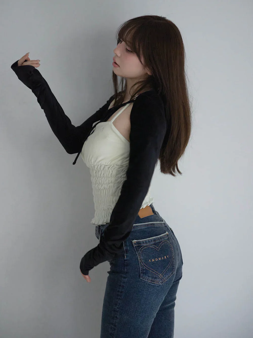 

Японский весенне-осенний комплект из двух предметов, сексуальный велюровый утягивающий топ на бретельках, элегантная укороченная футболка с длинными рукавами, чехлы (доставка 30 дней)