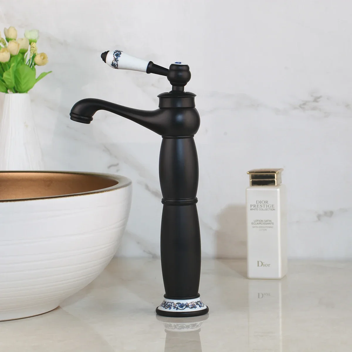 KEMAIDI Vintage Bathroom Faucet Solid Brass Basin Sink Faucets Single Ceramic Handle Hot Cold Water Mixer Taps Deck Mounted
