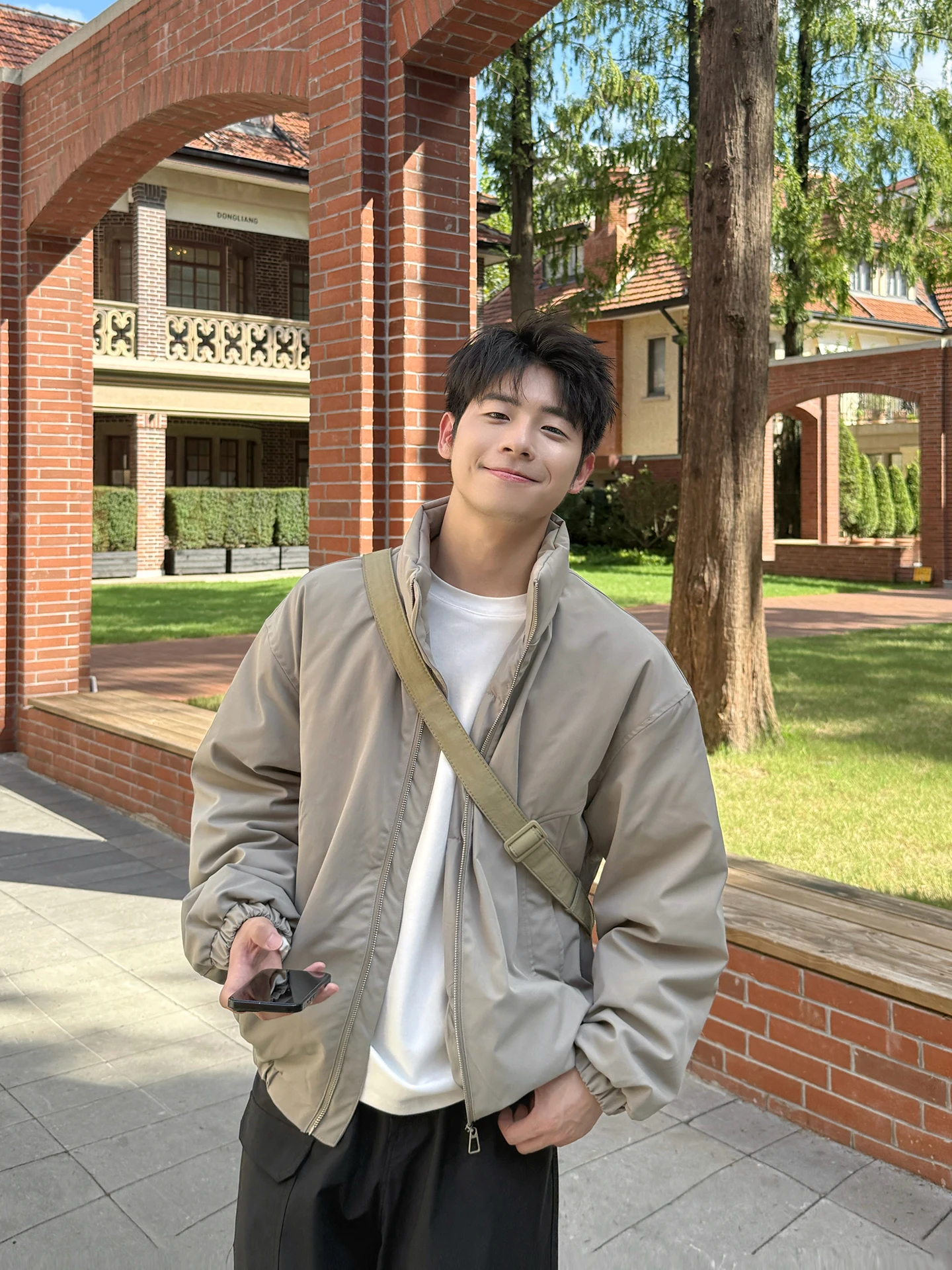 

Japanese Sle Stand Collar ort down Jaet Men's Lightweight Outerwear Thiened Warm Cotton Clothes for Winter 2025 New A...