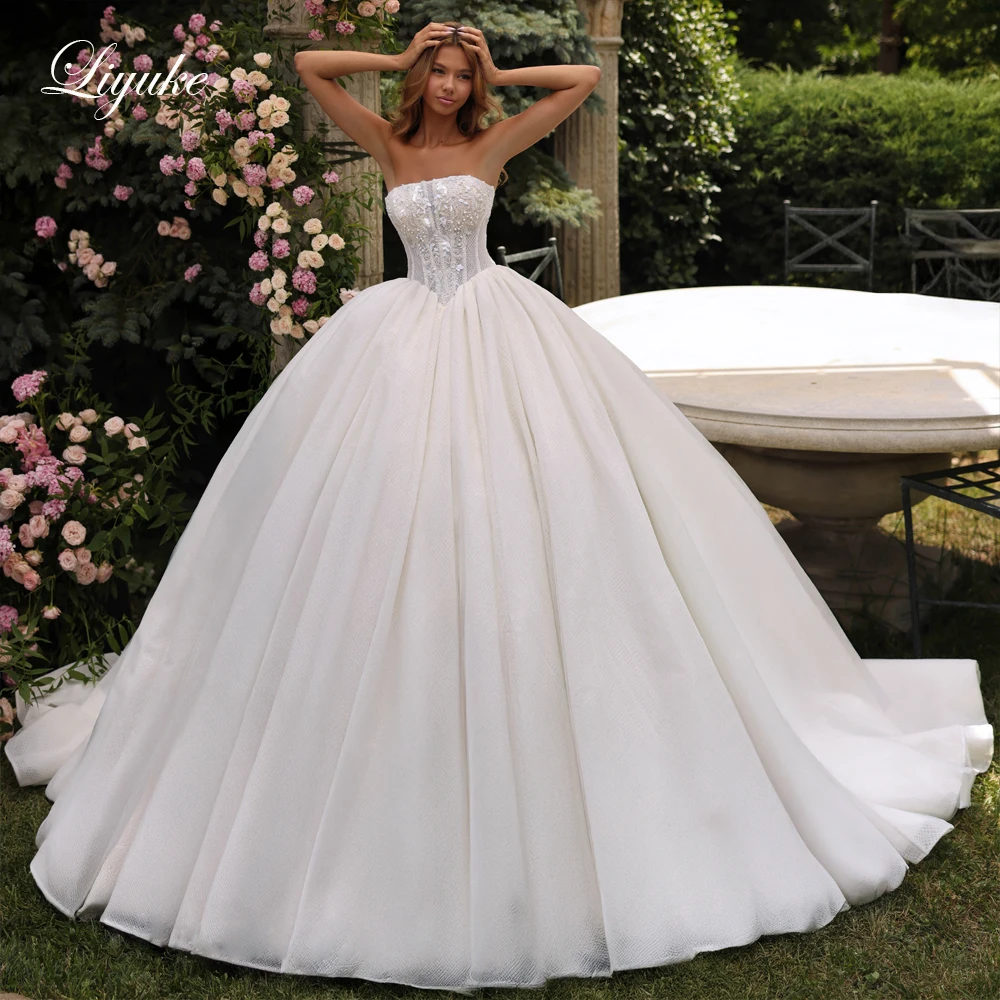 

Liyuke Custom Made Beaded Pearls Lace Strapless Ball Gown Wedding Dresses Sleeveless Off The Shoulder Elegant Bridal Gowns