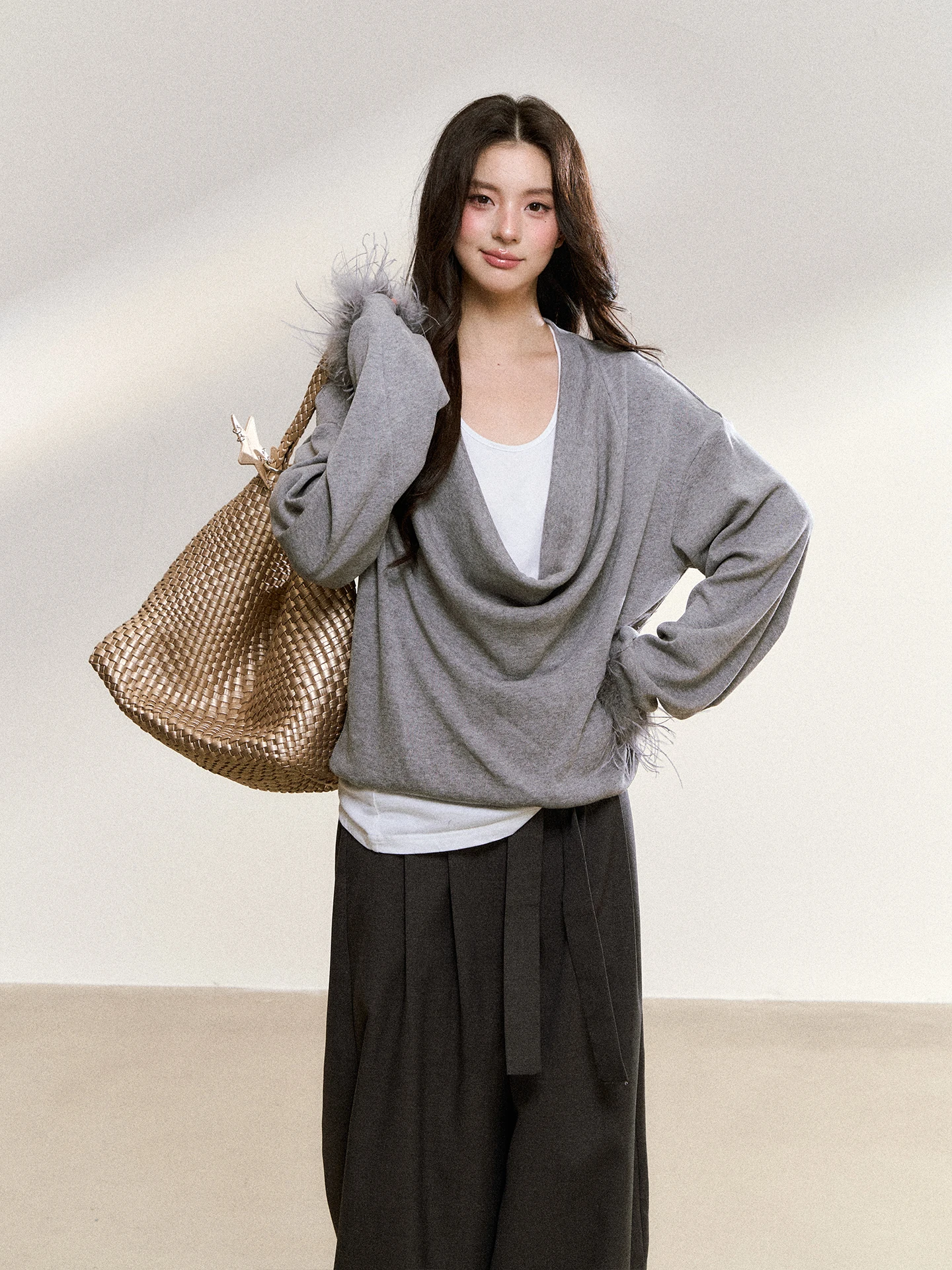 

7iftin Original Design Long Sve Knitted ey Sweater with Faux Fur Cuff Base Layer mat Top for Young Women