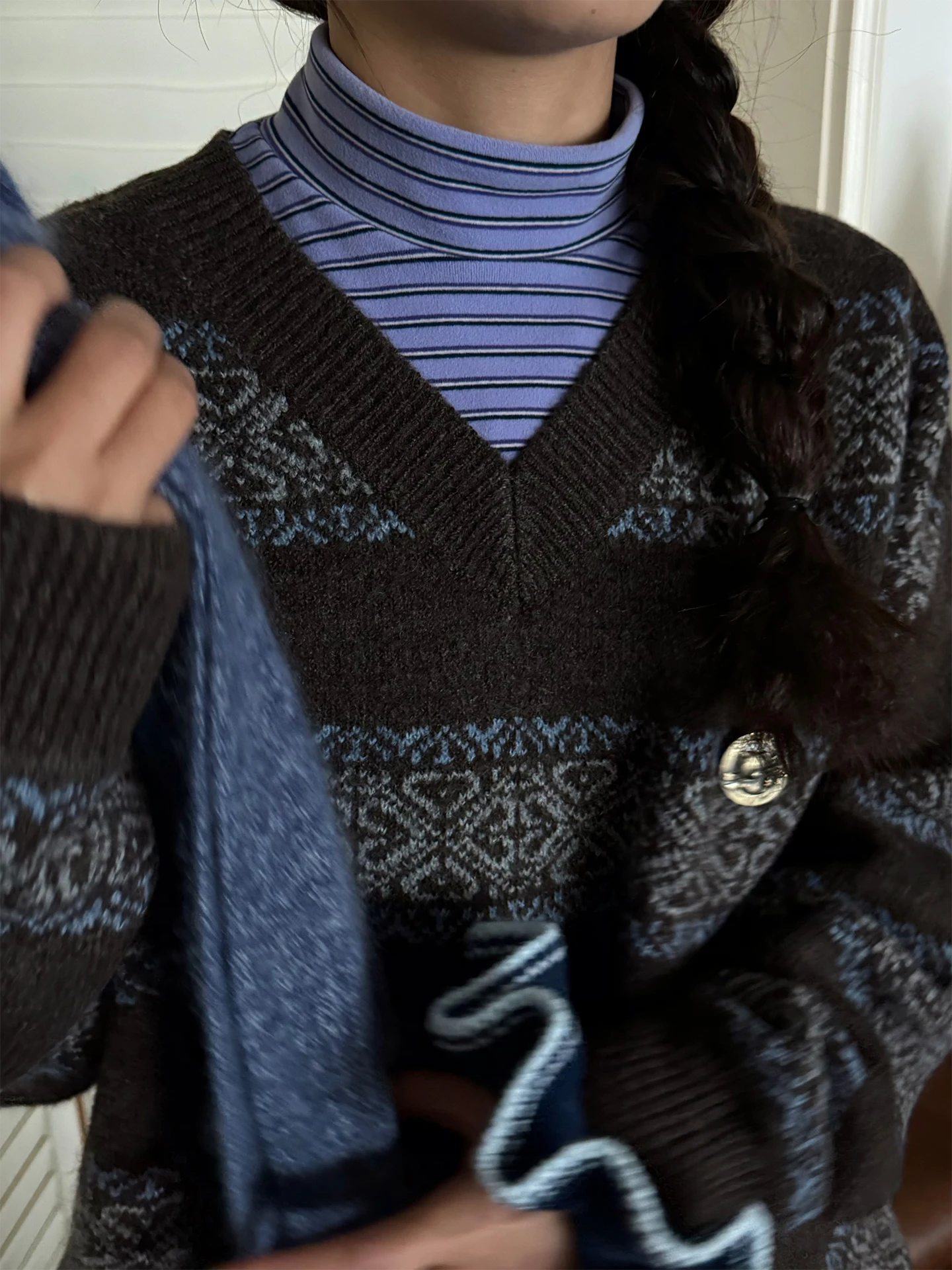 

NIDEBLA Korean Sle V-Ne Color Blo Fair Isle Knitted Long Sve Sweater Casual Versatile Commute Friendly Winter Top