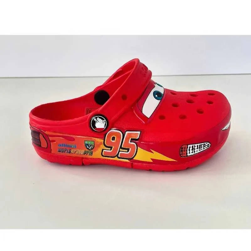 Cartoon Disney Lightning Mcqueen Pixar Crocs flashing light Outdoor beach slippers Cute anime kids shoes slip No95 cars slippers