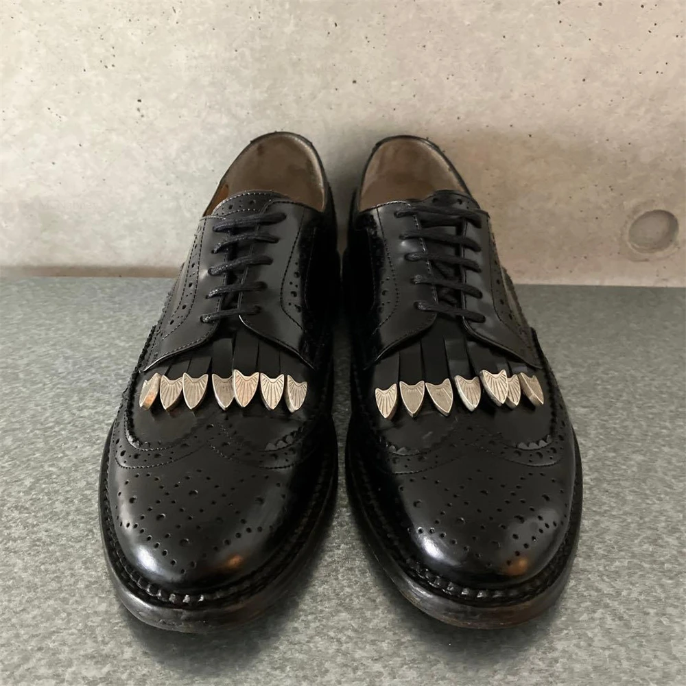 Matte Leather Wingtip Brogues Tassel Metal Tooth Decor Lace Up Formal Dress Shoes for Men Vintage Casual Footwear Multicolor