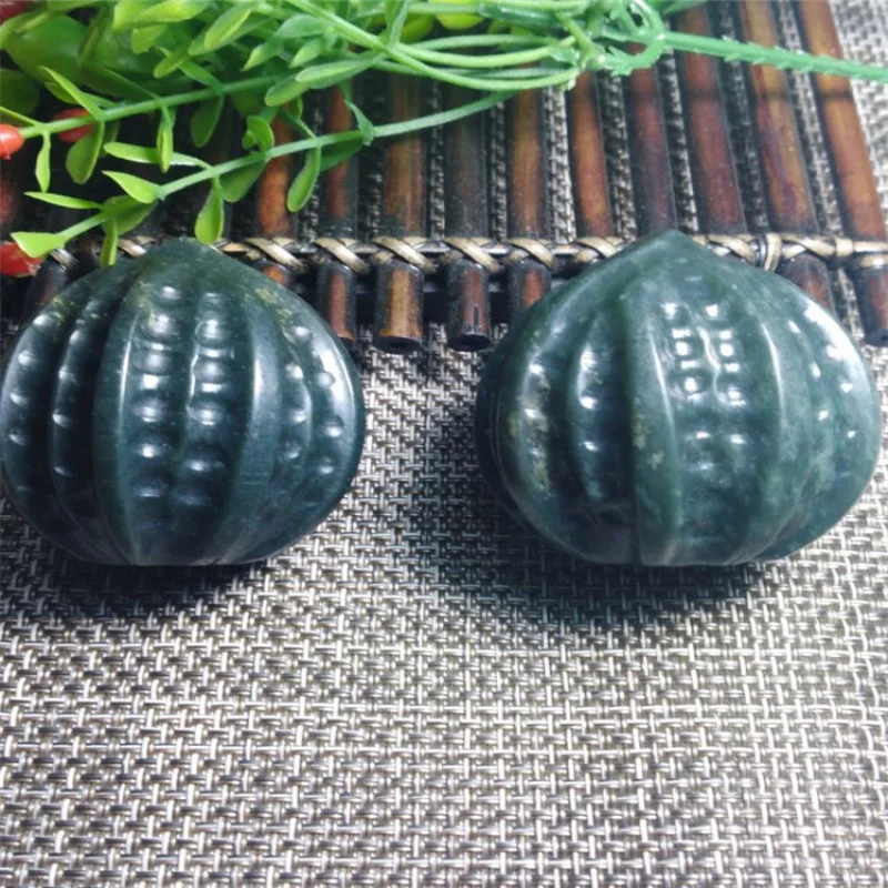 Hetian Jade Green Jade Walnut Handheld Pieces Pair Fashion Ethnic Style