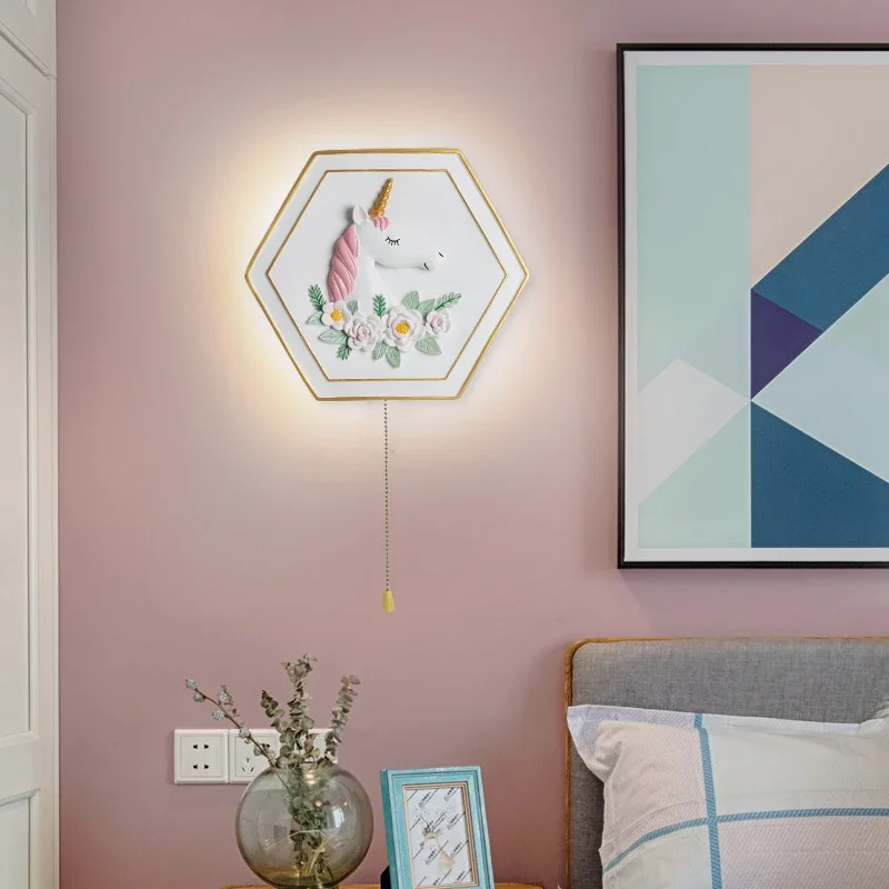 Children's room wall lamp girl's heart creative aisle background wall bedroom bedside decoration  and female wall lamp
