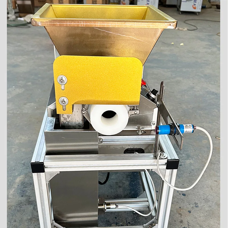 Máquina de fazer massa em espiral única, máquina quantitativa de corte e divisão de massa, pães cozidos no vapor, totalmente automática