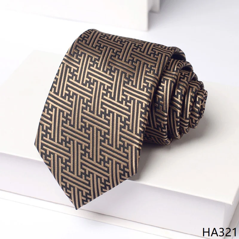 

High Quality Black Gold Interlocking Pattern Tie Men's Formal Shirt Accessories Business Banquet 8CM Wide Handmade Knotted Tie