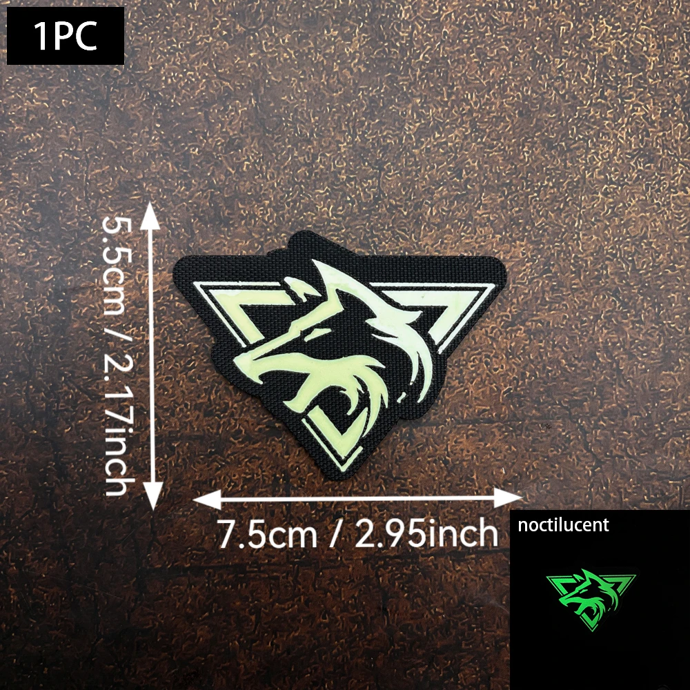 Triangular Outline Pointed-Eared Animal Head Reflective Decorative Velcro Patch, Laser Reflective Fabric Material, Includes Matching Felt Backpack, Baseball Cap, Jacket, Suitcase DIY Decorative Patch Badge Applique view 4