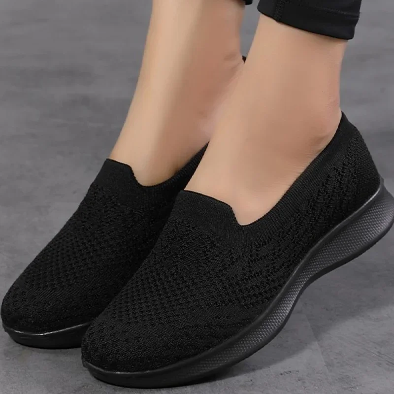 2024 Women Brand Flat Shoes Lightweight Slip On Soft Daily Casual Sneakers Breathable Soft Stretch Sport Shoes Free Shipping