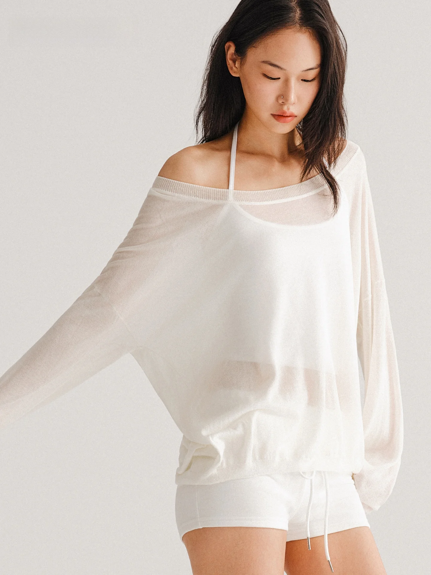 

Женская белая трикотажная футболка Asomesome Song Zuer из лиоцелла с длинным рукавом, свободного кроя, с открытыми плечами, повседневная, летняя