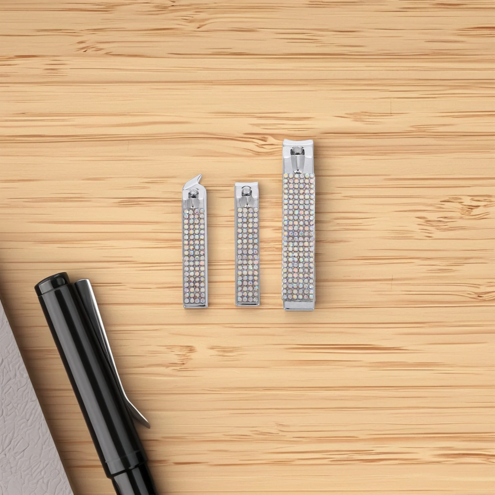 ダイヤモンドがちりばめられたステンレス鋼の爪切りセット、飛散防止、マニキュア・ペディキュアキット、家庭用・旅行用、指の爪・足の爪カッター・トリマー