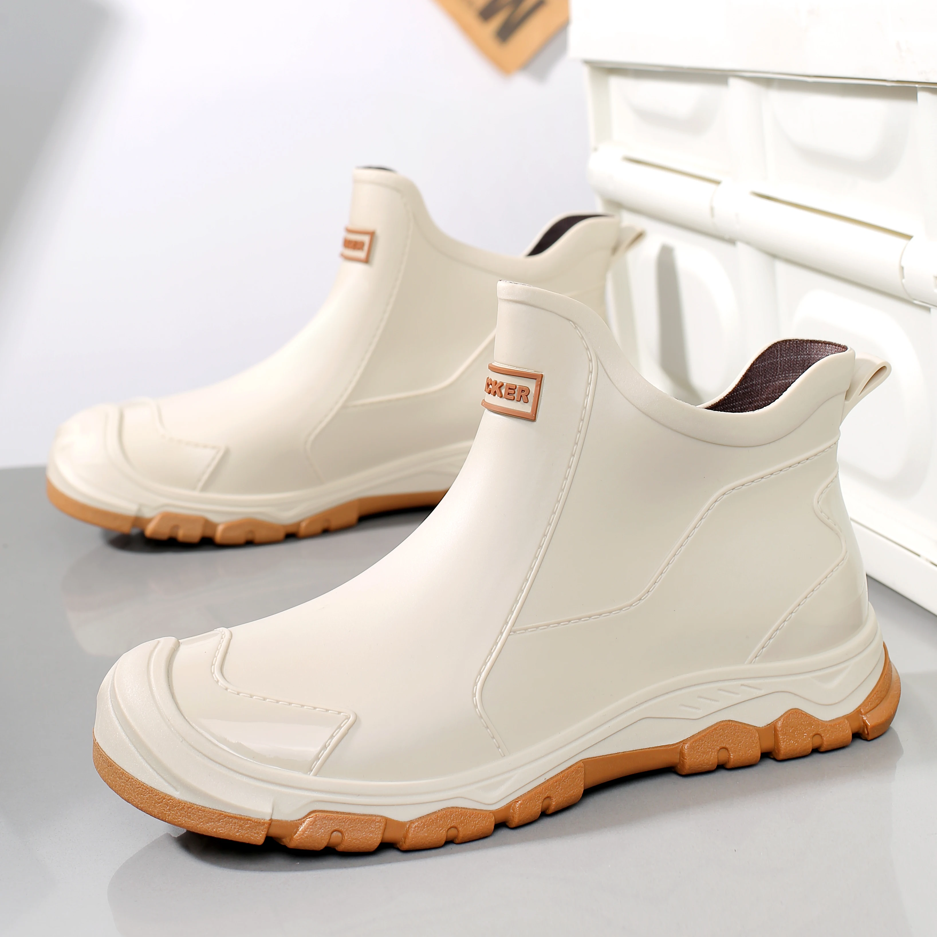 YUYIN Man Ankle Work Shoes Water Shoes High Top Rain Boots for Men Women Anti-slip Waterproof Oil-proof Chef Shoes Lightweight view 6