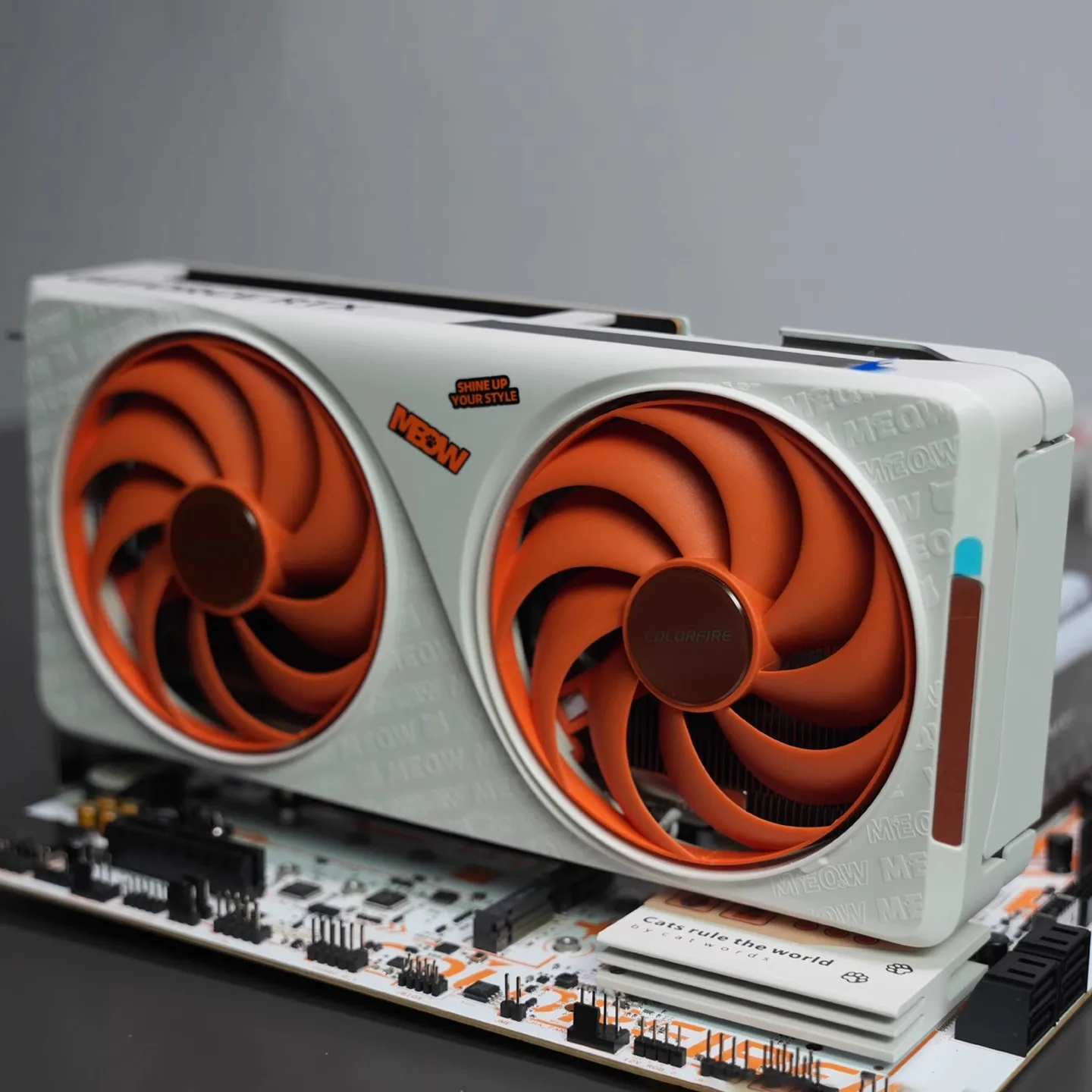 Rtx5060/5060ti 8g/16g Rgb Desktop Dlss 4 Computer Independent Display Orange Cat Color Matching Game Computer Host Accessories