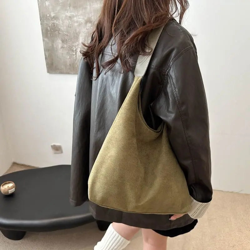 

Fashion Women’s Trendy Suede Large Tote Underarm Shoulder Bags For Women Fall Winter Work Ladies Travel Retro Purse Handbag