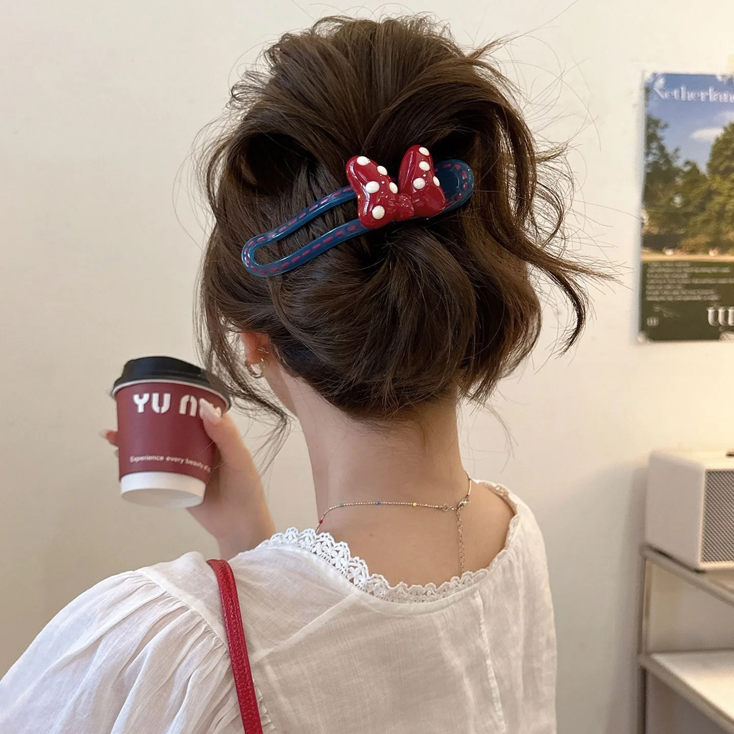 

1/4PCS Red Bow Hair Clip – High-end duckbill hair clip, specially designed for women, suitable for buns and half-up hairstyles