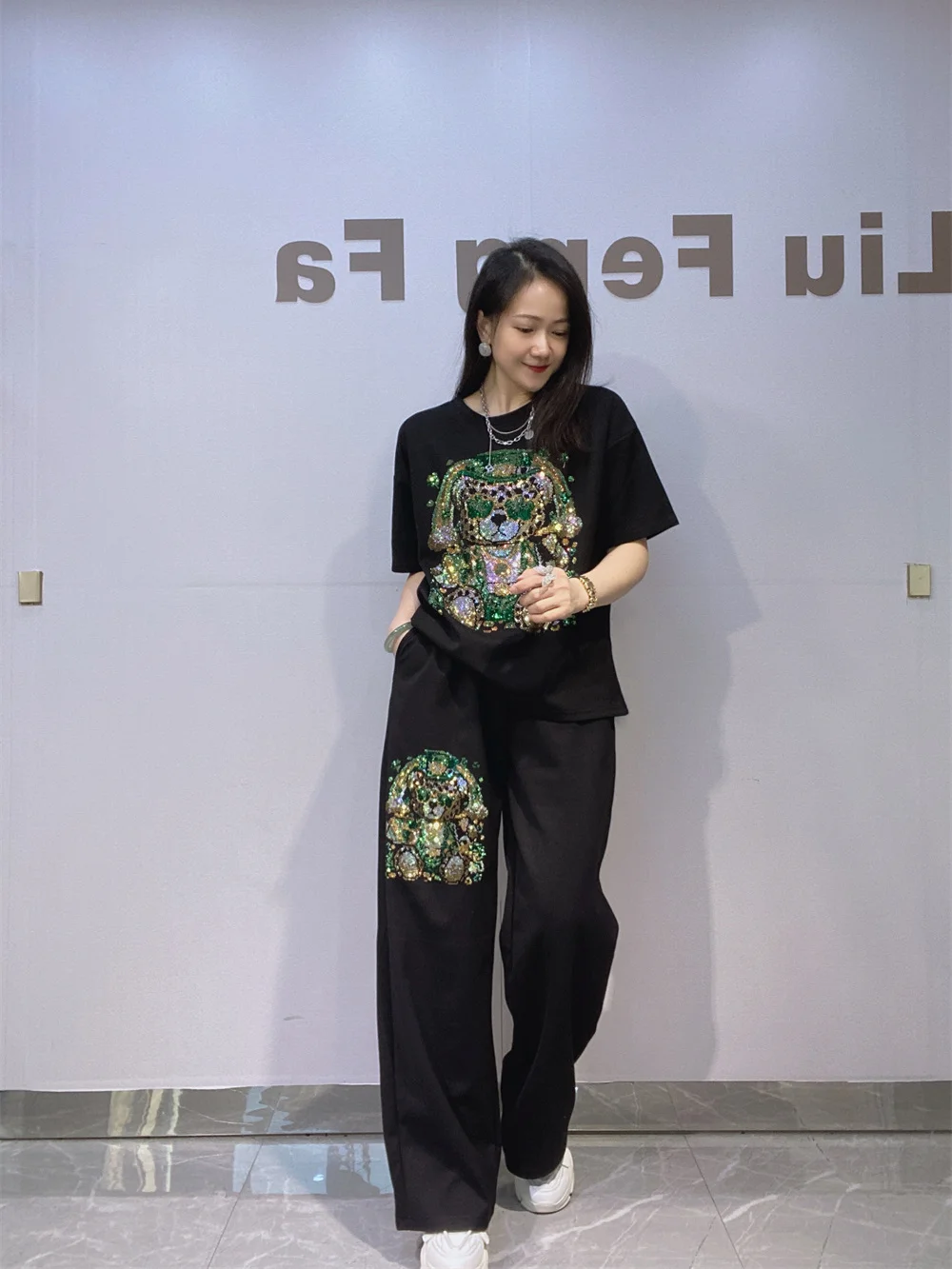 

Fashionable round Neck Short Sleeve Outfit New Arrival Half Sleeve T-Shirt Loose Straight Pants plus Size Two-Piece Set