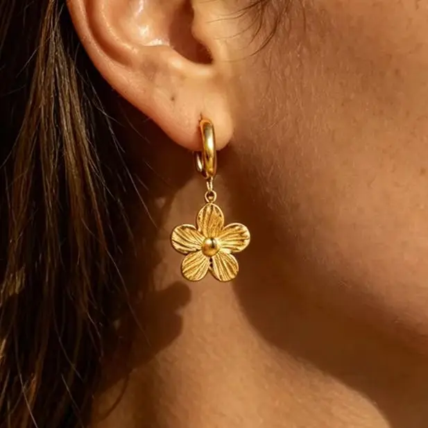 Stainless Steel Flower Pendant Earrings for Women Sweet Gold Color Plant Drop Earring Wedding Party Jewelry Accessories Gift