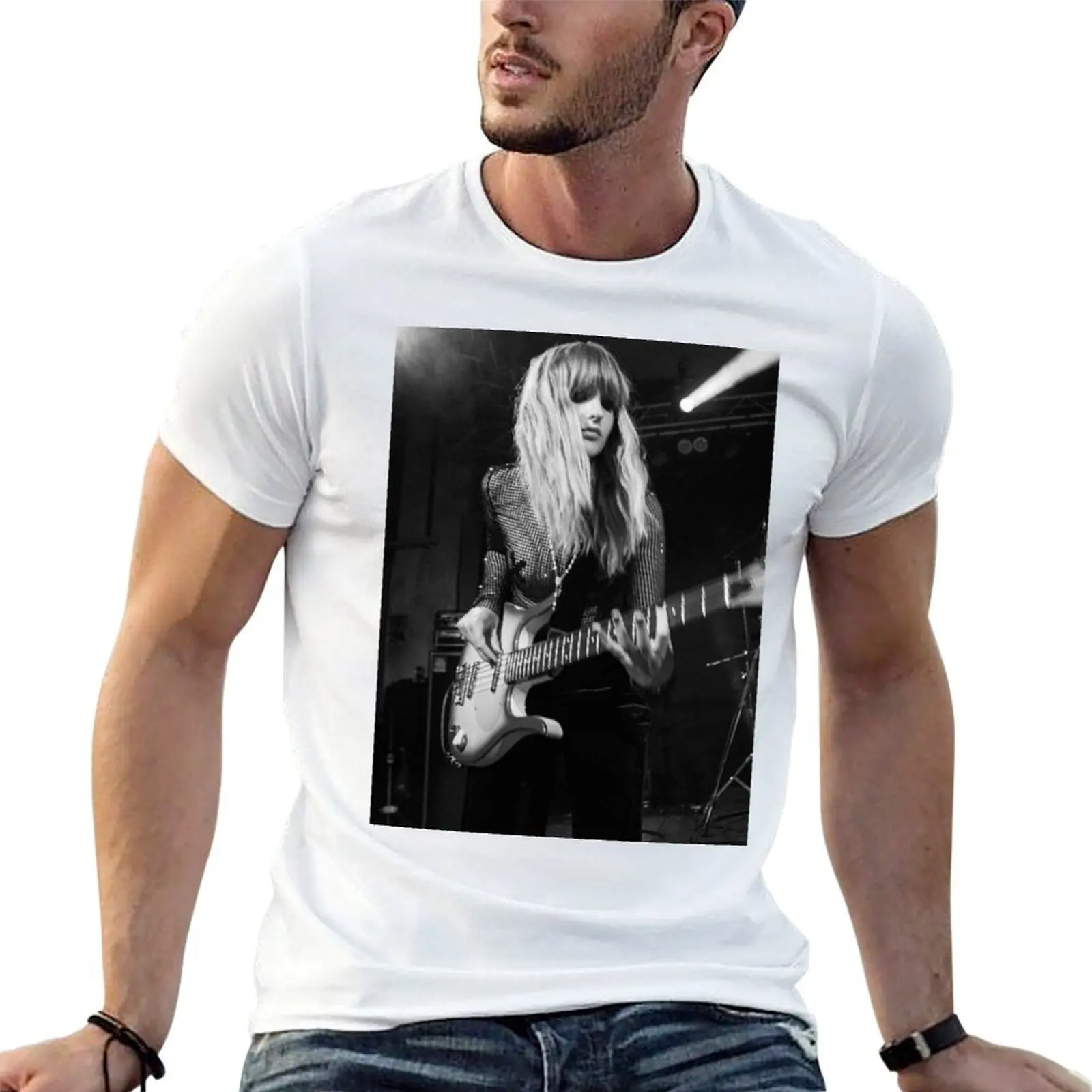 

Victoria De Angelis Mneskin concert T-Shirt anime t shirts for man man tshirt t shirts cotton 100% T-Shirt