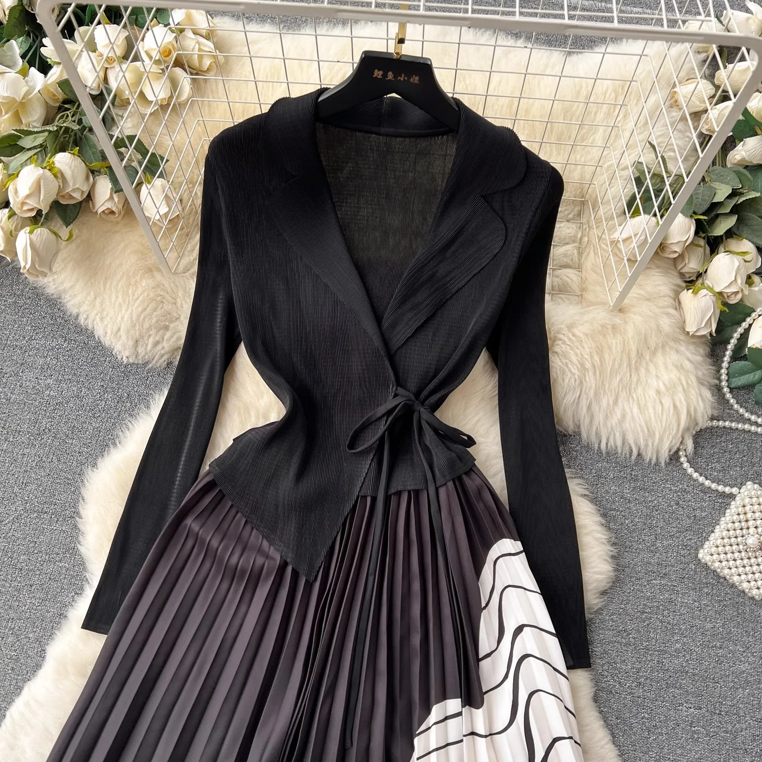 Autumn Miyake Pleated Chic Blazer Print Dress Women Notched Long Sleeve Lace Up Belt Stitching Pleated OL One Piece Dress N6045