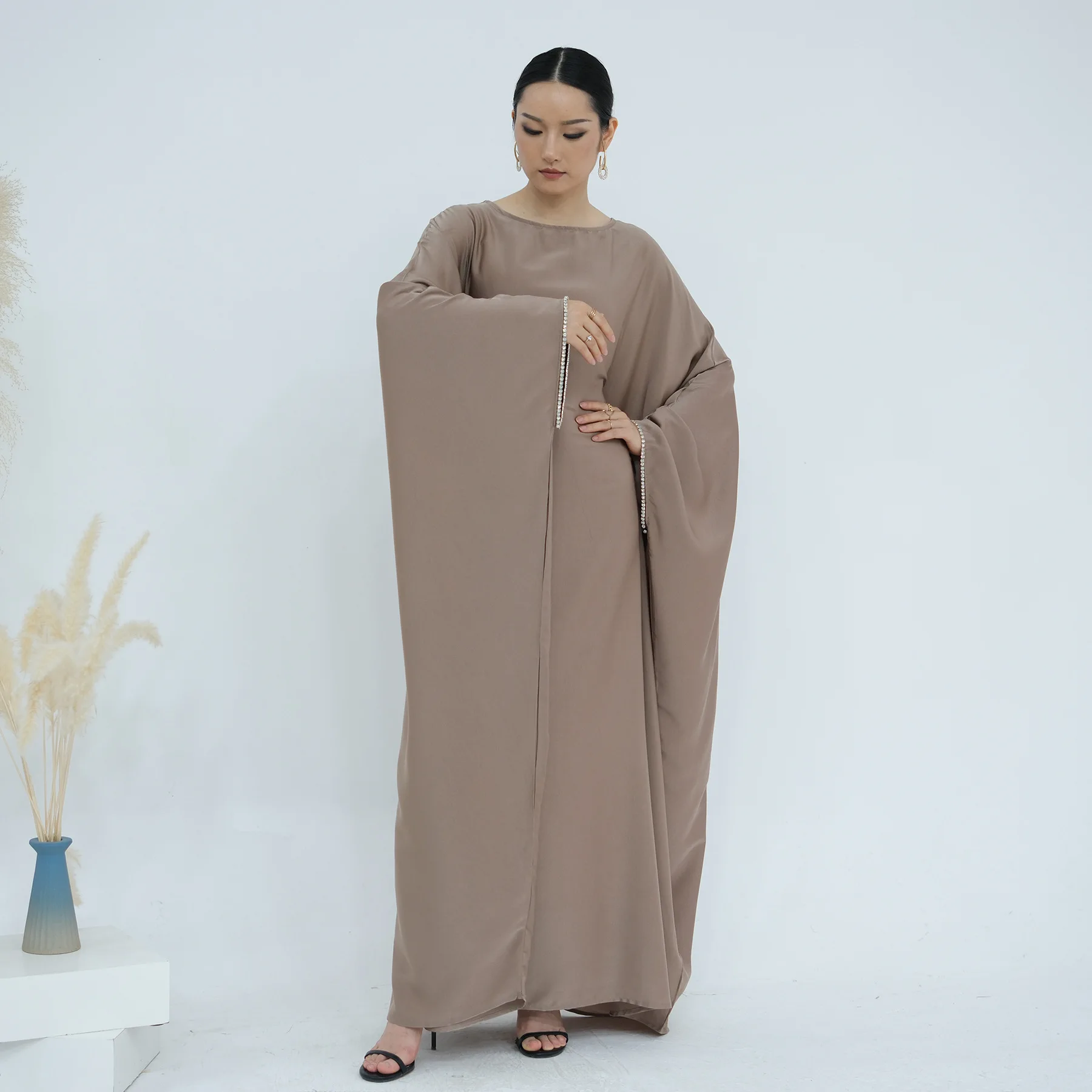 

Elegant Muslim Maxi Modest Shiny Batwing Kaftan Dress Kebaya Ramadan Eid Abaya Dubai Marocain Robe Musulmane Femme Islam Vestido