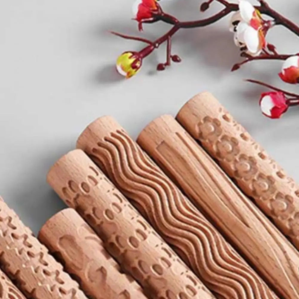 Rolling Pin Non-stick Wood Dough Roller High Density Lightweight Pastry Roller 3D Pattern Engraved Fondant Roller Mini Gadget