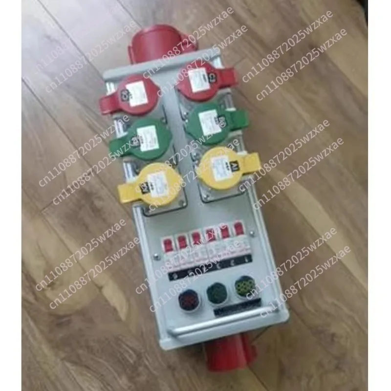 6-Way mobile portable power distribution box 16A 6h industrial socket output stage light cabinet