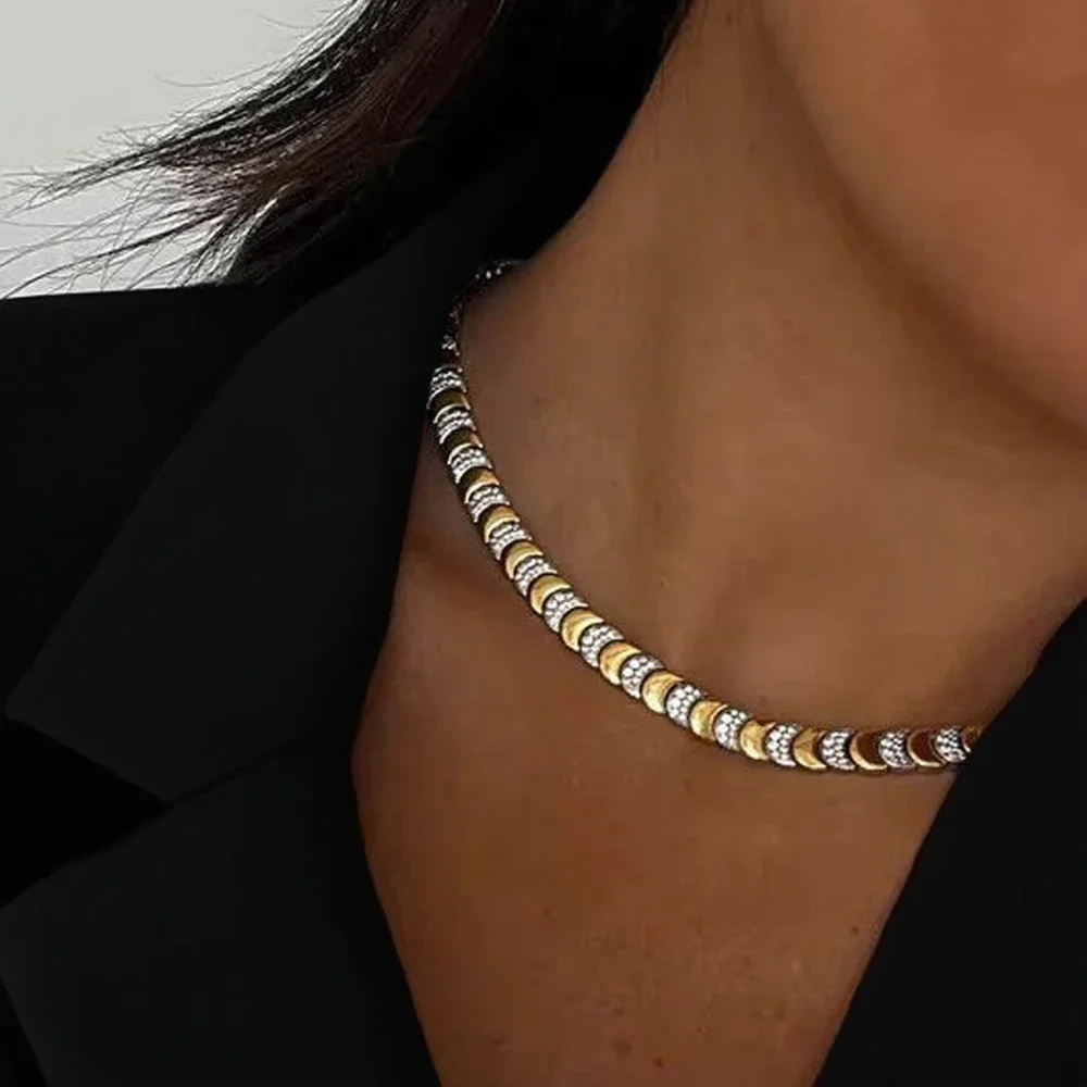 2025 NEW HOT Fashion Iced Out Bling Geometric CZ Moon Shaped Charm Necklace Paved Bling Zirconia Stone Chains for Women Jewelry