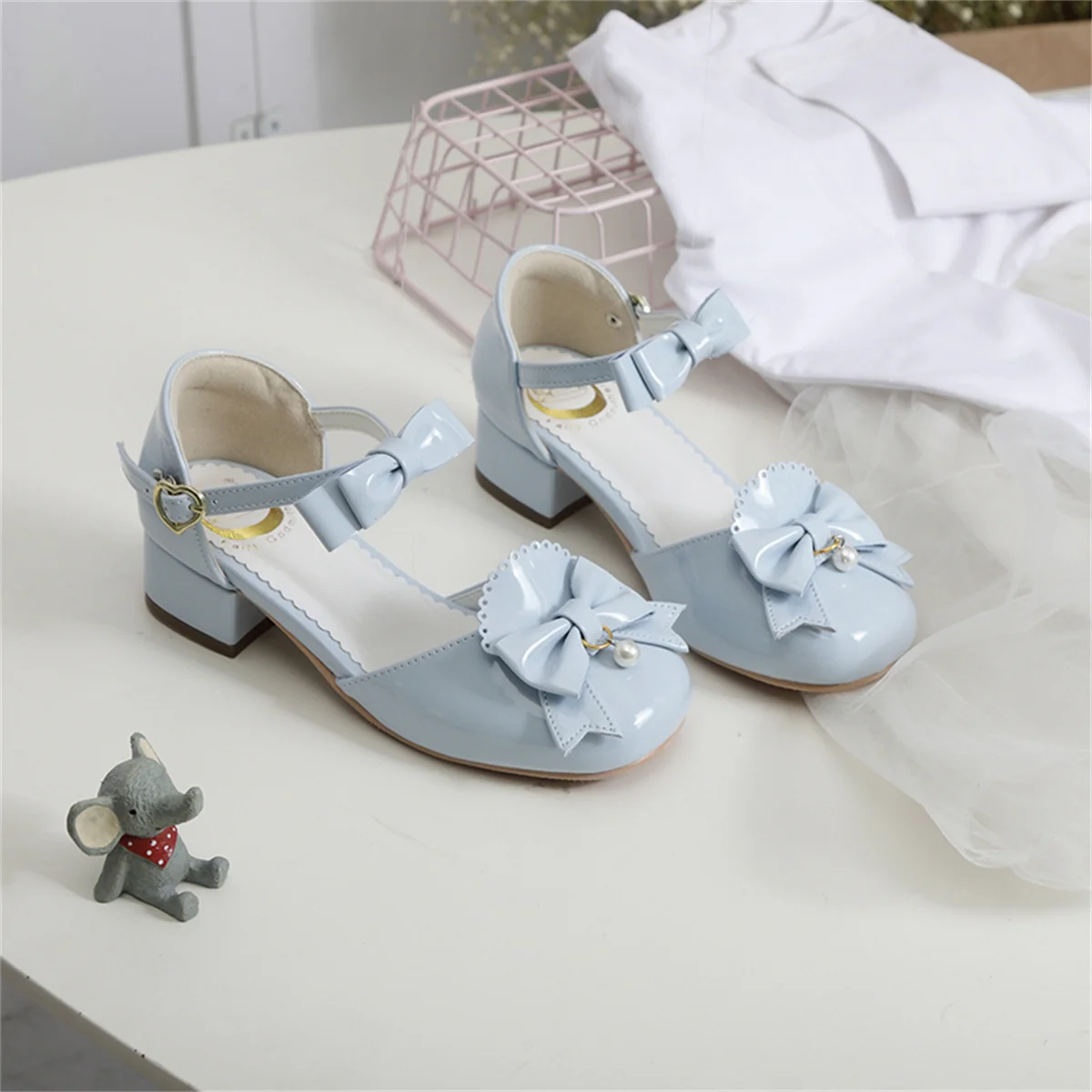 Japanese Sweet Lolita Cosplay Girl's Shoes Cute Lolita Round Head Bow Pearl Lotus Leaf Buckle Strap 3-5cm Middle Heel PU Shoes