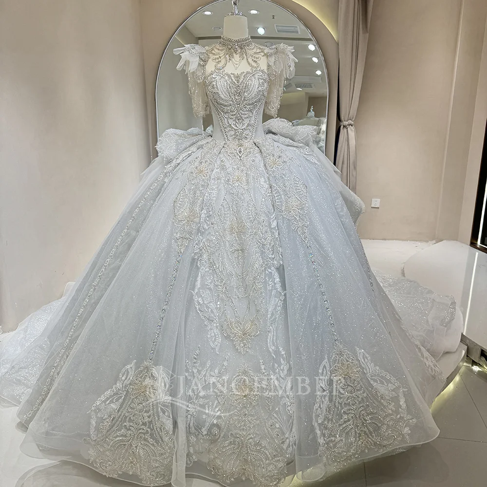 Eleganckie suknie balowe księżniczki na ślub, z wysokim kołnierzem, koronką, marszczeniami, szyte na miarę suknie ślubne z trenem،فستان حفلات