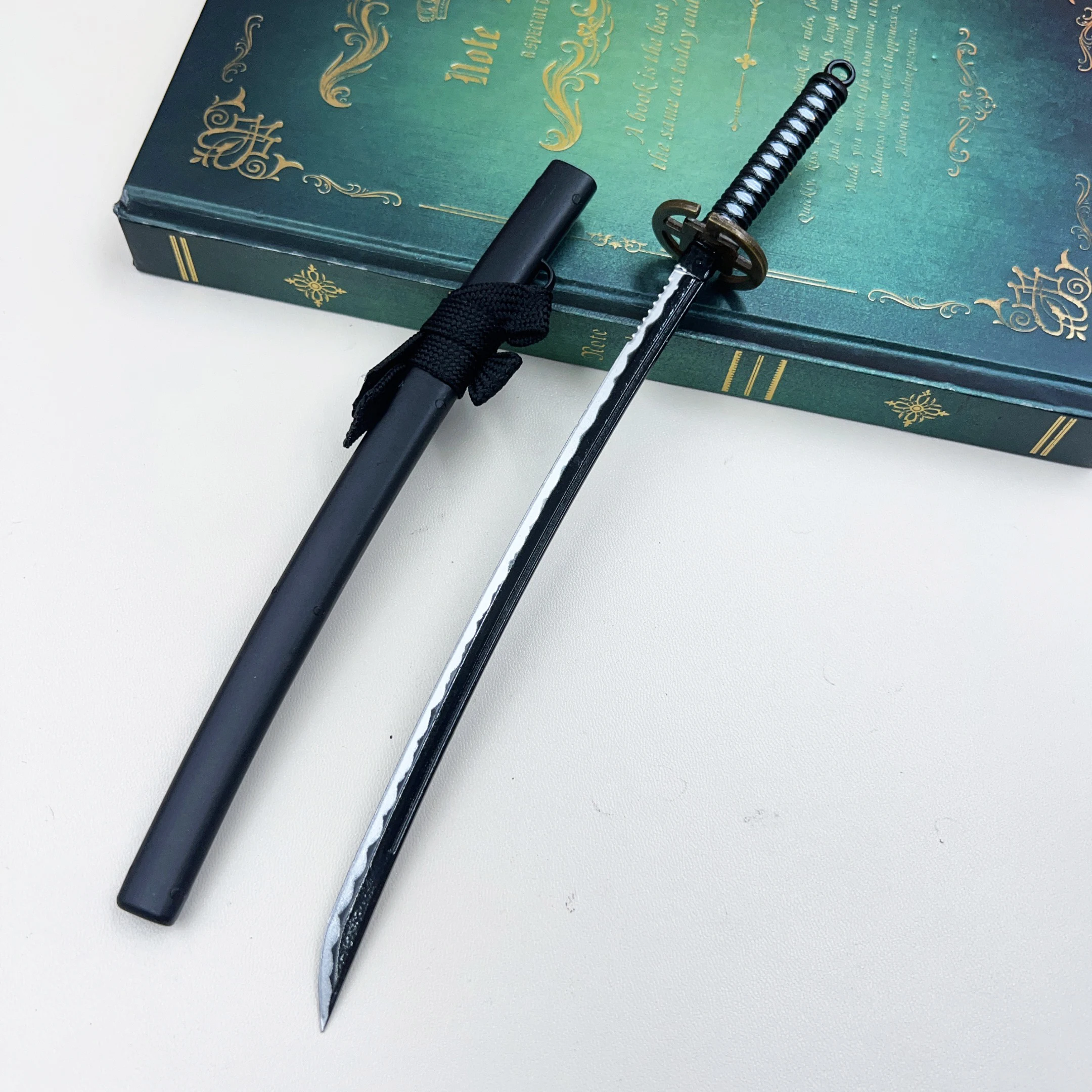 22cm Ichimaru Gin Shinsou Zanpakutou llavero lejía periférico de animé espada de Metal modelo Katana espada regalo llavero para niños
