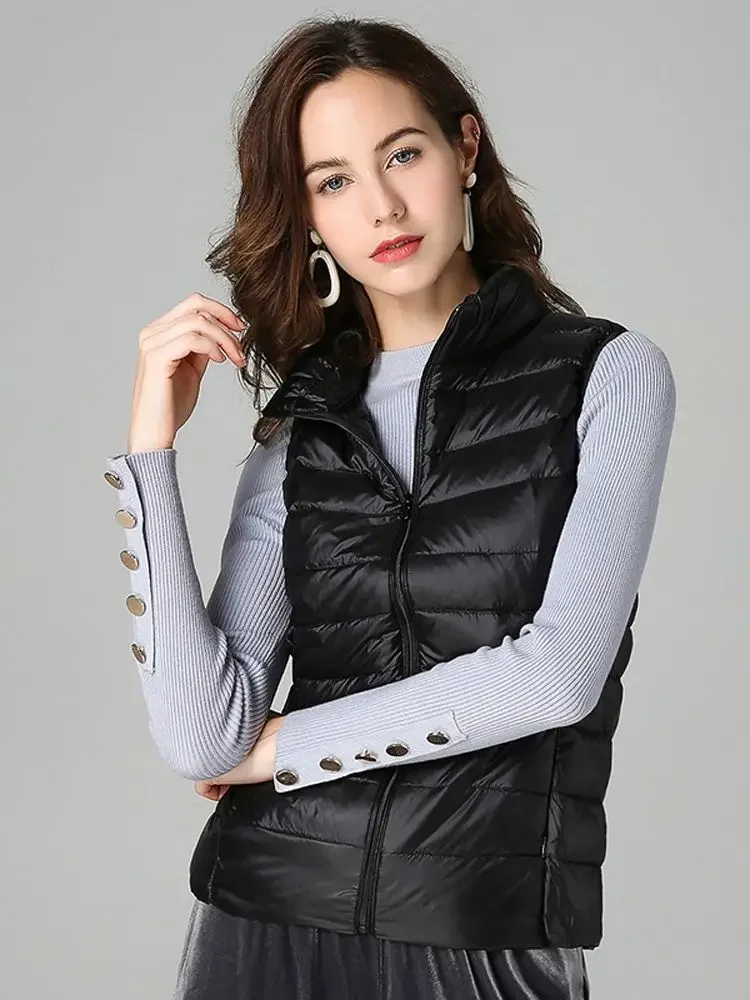 2025 New Women Down Vest Ultralight Thin Sleeveless Jacket White Duck Down Winter Tops Spring Autumn Female Portable Outwear