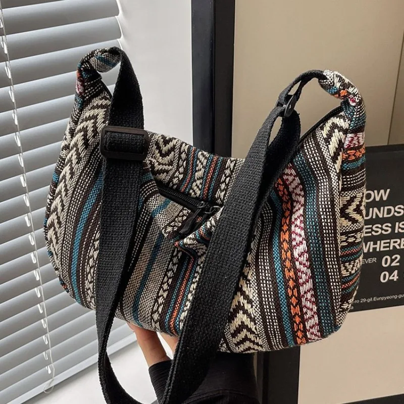 

Сумка через плечо в этническом стиле, складная, с застежкой-молнией, полосатым узором, в стиле флага, с окрашенной кромкой, подходит для ручной стирки.