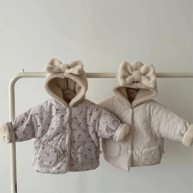 

2025 Winter New Baby Girl's Thick Bow Hoodie with Lamb Fleece and Fragmented Cotton Coat