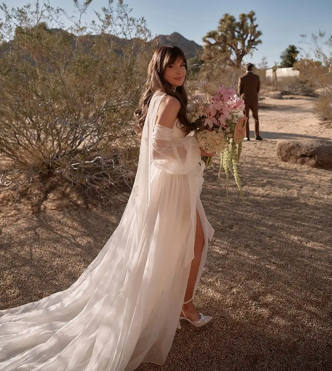 MODX Simple Ivory Off Shoulder A-line Suknie ślubne Sweep Train Long Sleeve Custom Made Bride Gowns Plus Size Zip Back 2025