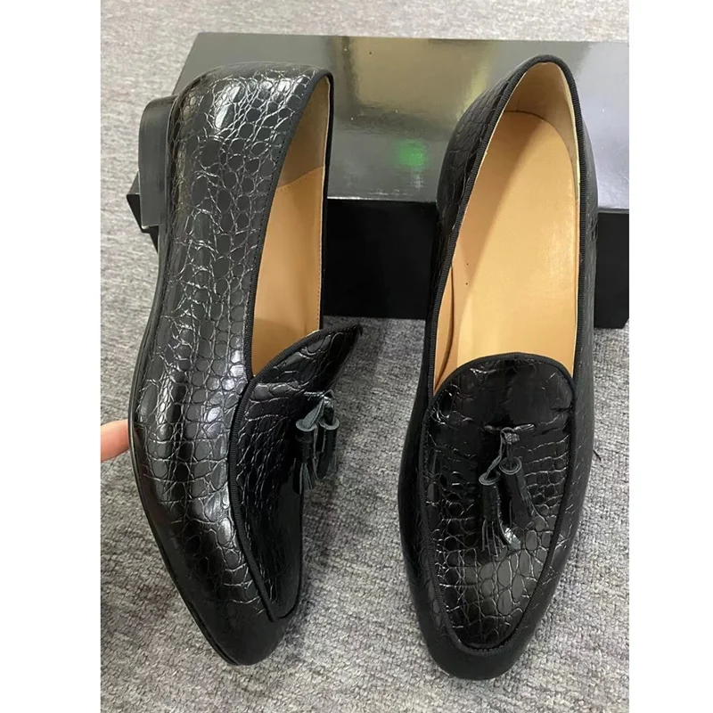 Luxury Fashion Tassel Laofers Black Leather Shoes For Men High Quality Slip On Flats Casual Shoes Mens Boat Shoes